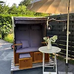 Gartenloft Mit Outdoor Whirlpool Und Garten * Petershagen-Eggersdorf
