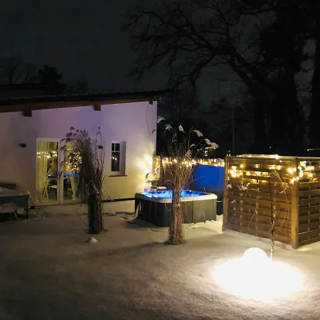 Semesterbostad Gartenloft Mit Outdoor Whirlpool Und Garten Petershagen-Eggersdorf