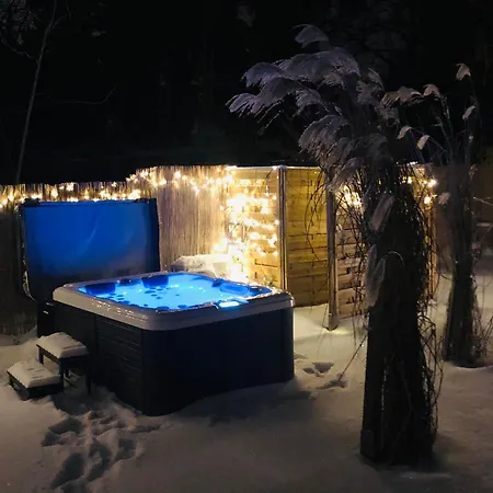 Gartenloft Mit Outdoor Whirlpool Und Garten Ferienhaus Petershagen-Eggersdorf