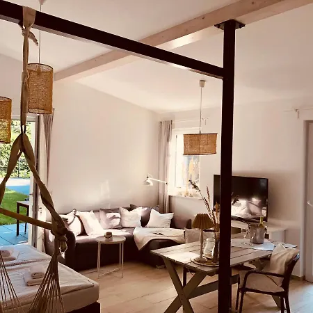 Gartenloft Mit Outdoor Whirlpool Und Garten