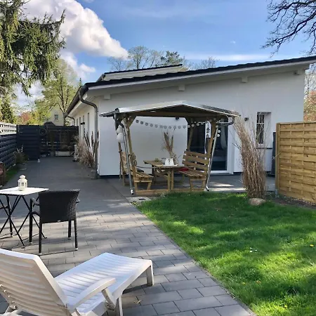 Gartenloft Mit Outdoor Whirlpool Und Garten Petershagen-Eggersdorf