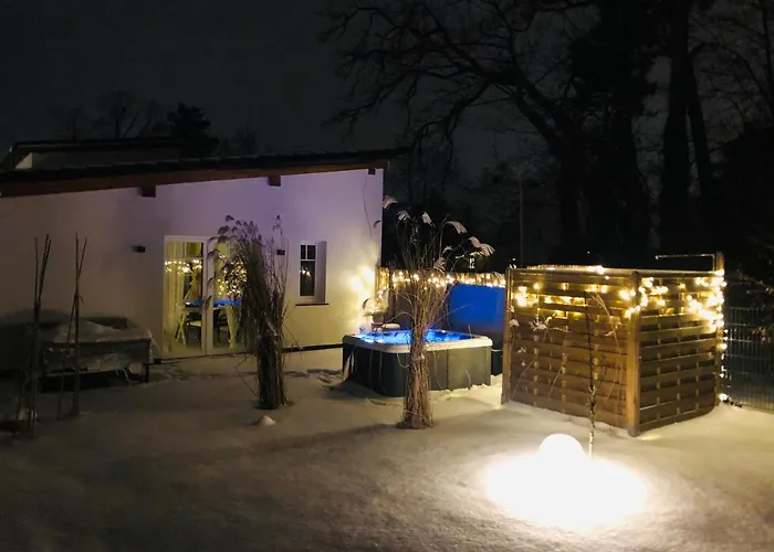 بيت للعطل Gartenloft Mit Outdoor Whirlpool Und Garten Petershagen-Eggersdorf