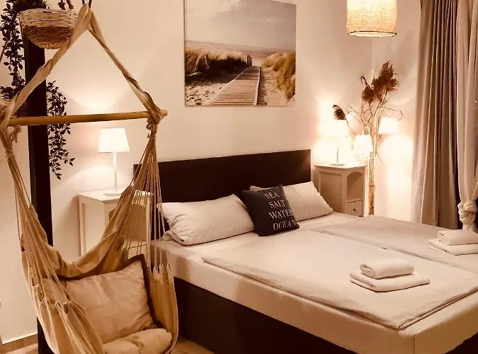 بيت للعطل Gartenloft Mit Outdoor Whirlpool Und Garten