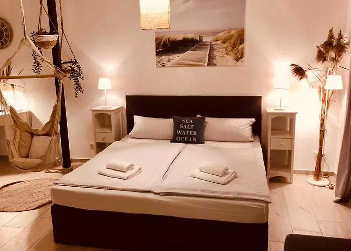 Tatil Evi Gartenloft Mit Outdoor Whirlpool Und Garten Petershagen-Eggersdorf