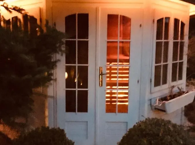 Gartenloft Mit Outdoor Whirlpool Und Garten Semesterbostad Petershagen-Eggersdorf